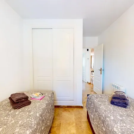 아파트 Girasol By Family Homes