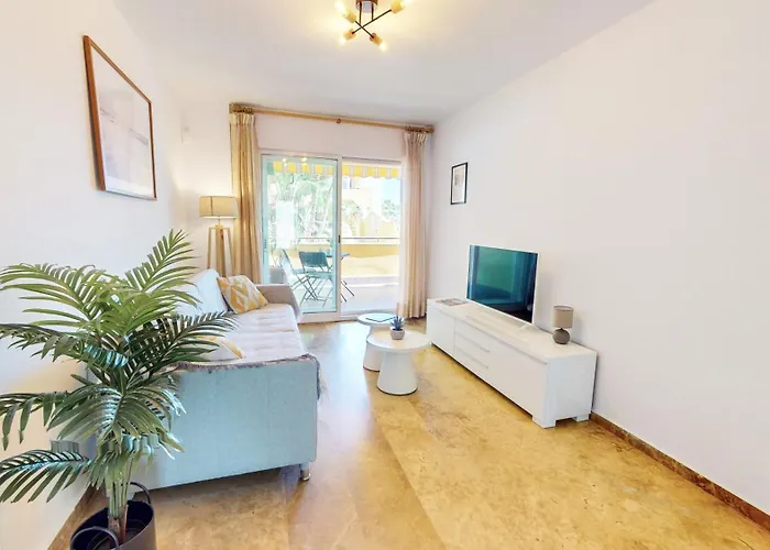 Girasol By Family Homes *